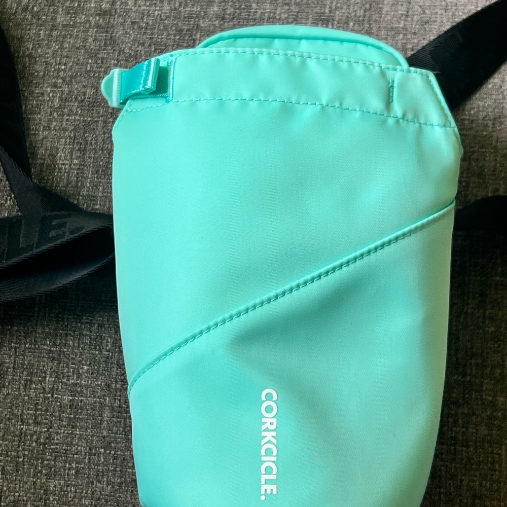 Corkcicle Aqua Sling Bag